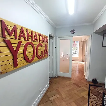Mahatma Hostel Santiago Exterior photo
